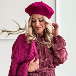 Urban Outfitters Fuchsia Pink French Beret Wool Mix